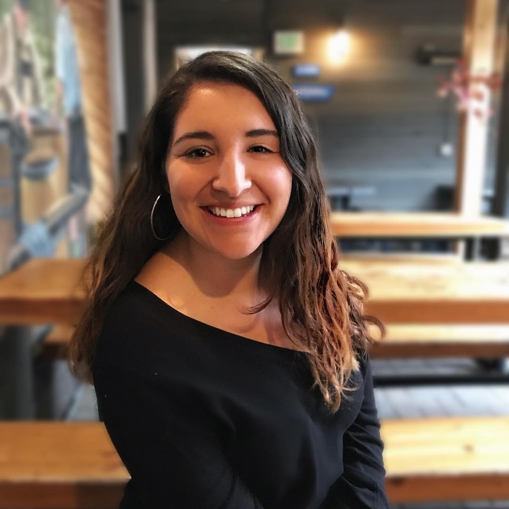 Meet your Posher, Adriana